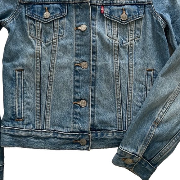 Levi’s Floral Laser Cut Out Trucker Jacket - Picture 6 of 12